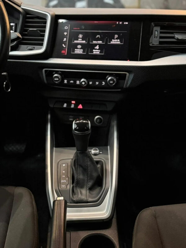 AUDI A1 SPORTBACK 30 TFSI STRONIC