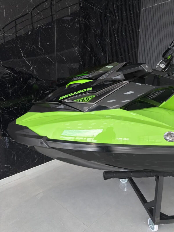 D_NQ_NP_757759-MLA111756632441_052026-F.jpg Moto De Agua Sea-doo Rxp-x Rs 300 2019