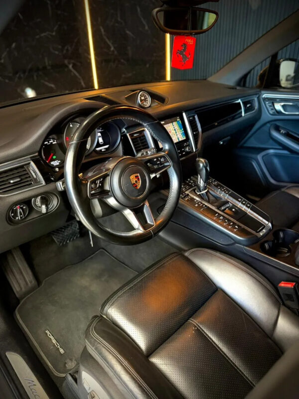 D_NQ_NP_789203-MLA112067289935_052026-F.jpg Porsche Macan 3.0 S 340cv Automática