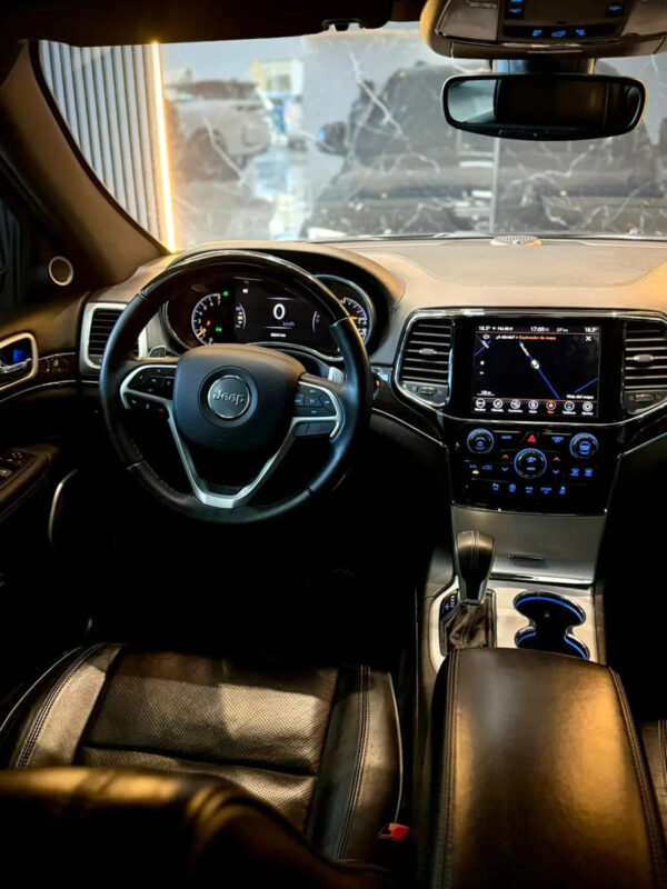 D_NQ_NP_920444-MLA110587424088_052026-F.jpg JEEP GRAND CHEROKEE OVERLAND