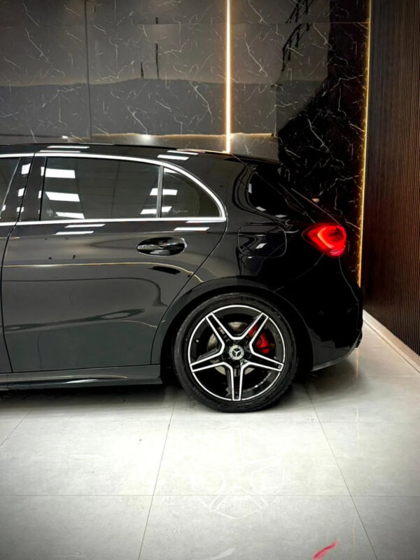 D_NQ_NP_730272-MLA112637387845_062026-F.jpg Mercedes-benz Clase A 2.0 A250 Amg-line 224cv Hatch