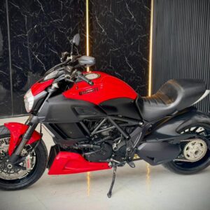 1 DUCATI DIAVEL