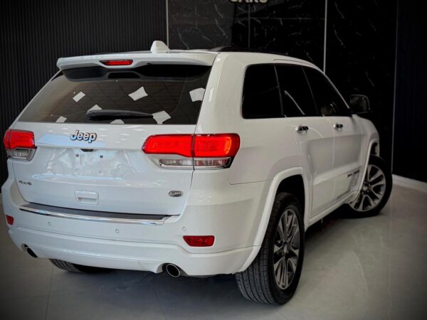 6 JEEP GRAND CHEROKEE OVERLAND