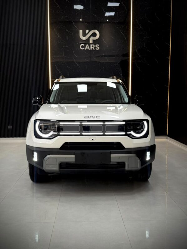 2 (2) BAIC BJ30e 0KM