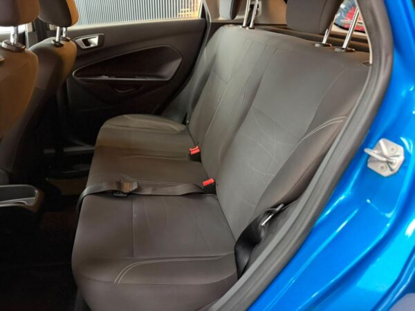 5 FORD FIESTA 1.6L SE POWERSHIFT
