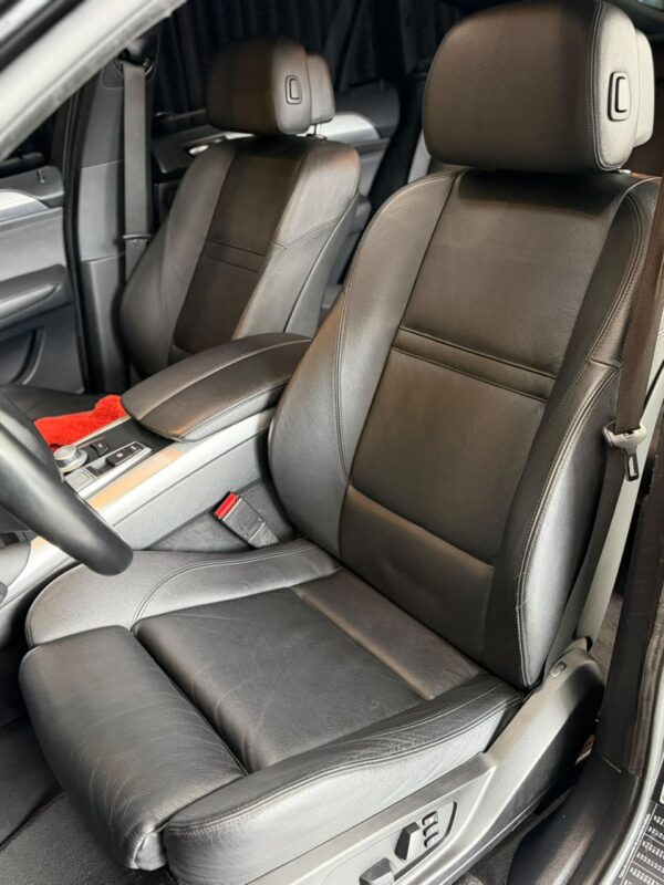 WhatsApp Image 2026-09-11 at 1.41.53 PM BMW X6 4.4i