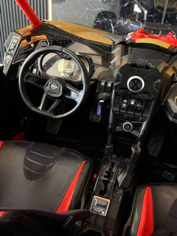 CAN-AM MAVERICK X3 RC