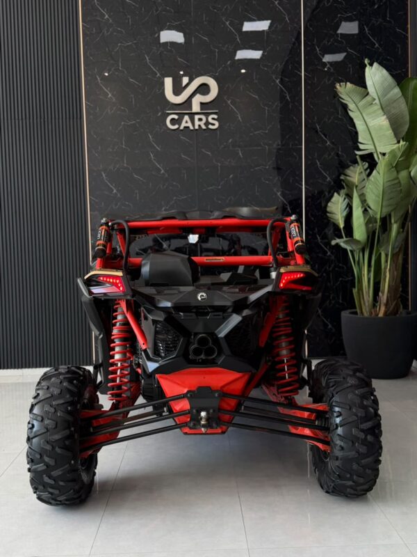 CAN-AM MAVERICK X3 RC