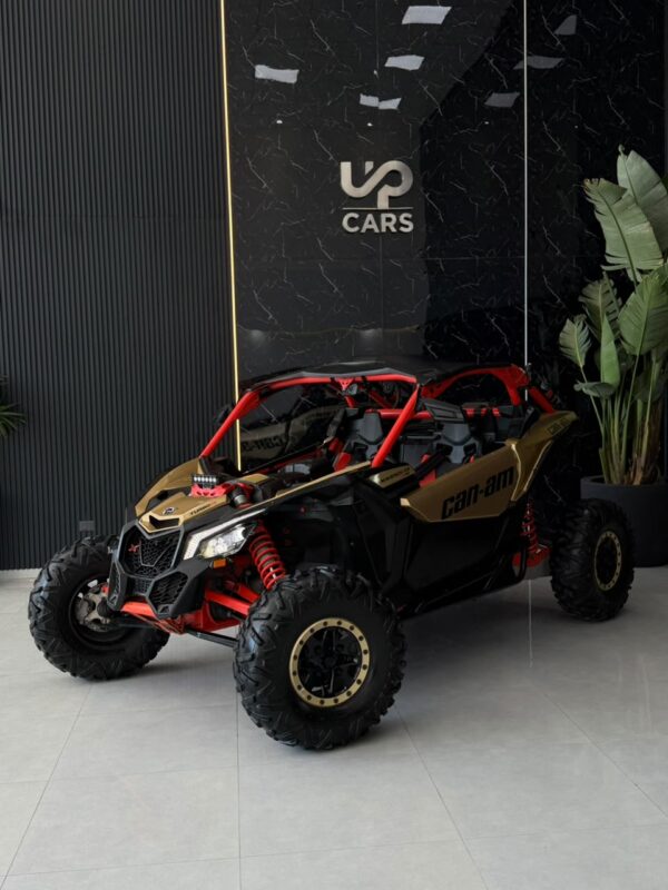 CAN-AM MAVERICK X3 RC