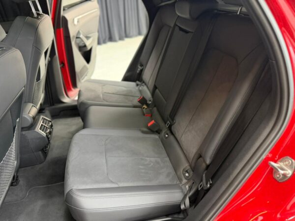 11 AUDI RS Q3 SPORTBACK
