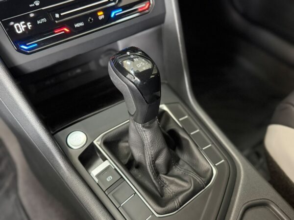 WhatsApp Image 2026-07-17 at 15.52.53 (2) VOLKSWAGEN TAOS COMFORTLINE 250 TSI AT