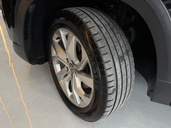 WhatsApp Image 2026-07-17 at 15.52.54 (1) VOLKSWAGEN TAOS COMFORTLINE 250 TSI AT