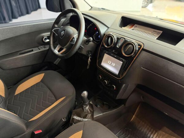 WhatsApp Image 2026-08-03 at 13.48.27 (9) RENAULT KANGOO II STEPWAY 1.5 DC