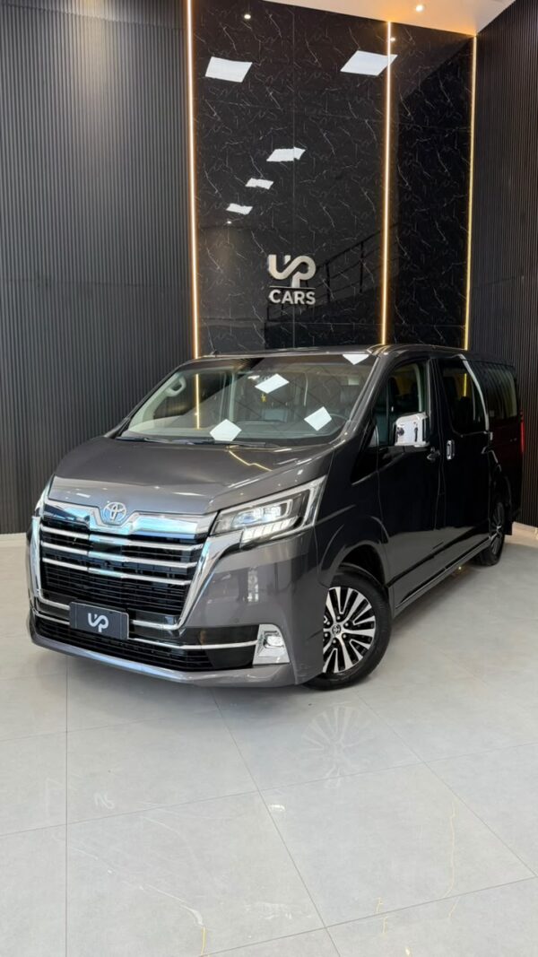 WhatsApp Image 2026-08-19 at 4.46.22 PM TOYOTA HIACE WAGON 2.8 TDI 6AT 10A