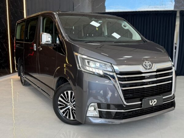 WhatsApp Image 2026-08-19 at 4.46.24 PM (3) TOYOTA HIACE WAGON 2.8 TDI 6AT 10A