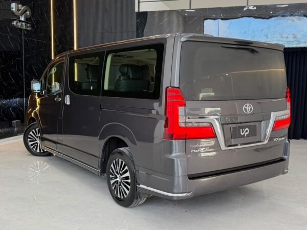 WhatsApp Image 2026-08-19 at 4.46.25 PM TOYOTA HIACE WAGON 2.8 TDI 6AT 10A