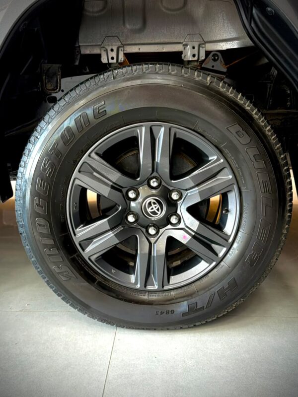 WhatsApp Image 2026-08-20 at 1.13.24 PM TOYOTA HILUX 4X2 DC SRV 2.8 TDI 6 AT