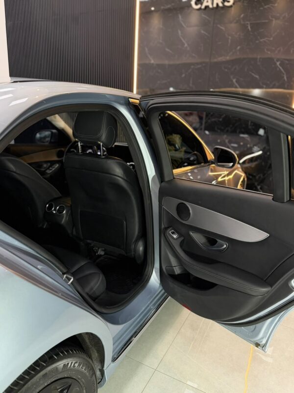 WhatsApp Image 2026-09-12 at 12.34.07 PM (1) MERCEDES-BENZ C 250
