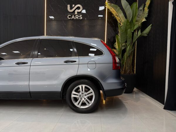 WhatsApp Image 2026-09-12 at 3.36.25 PM (2) HONDA CR-V LX 2.4