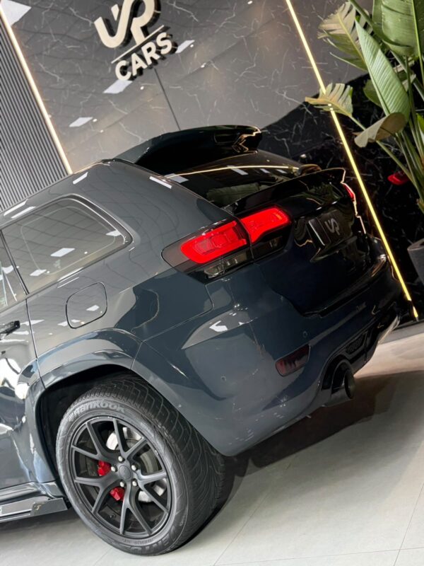 WhatsApp Image 2026-10-02 at 1.04.36 PM (1) JEEP GRAND CHEROKEE SRT-8