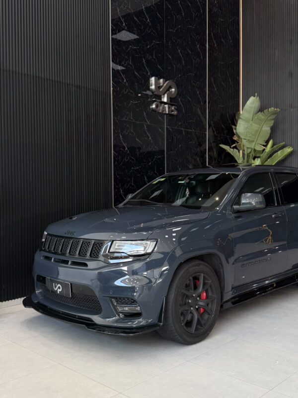 WhatsApp Image 2026-10-02 at 1.04.36 PM (3) JEEP GRAND CHEROKEE SRT-8