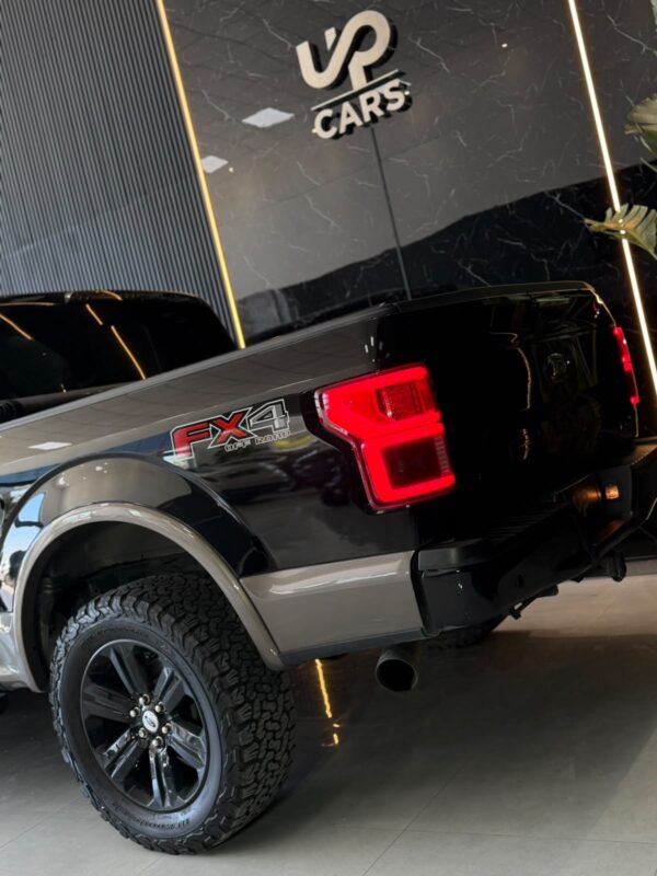 WhatsApp Image 2026-10-02 at 1.16.31 PM (3) FORD F-150 LARIAT LUXURY 5.0L V8 4X4 AT