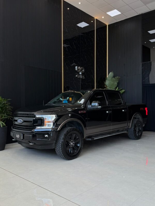 WhatsApp Image 2026-10-02 at 1.16.33 PM (3) FORD F-150 LARIAT LUXURY 5.0L V8 4X4 AT