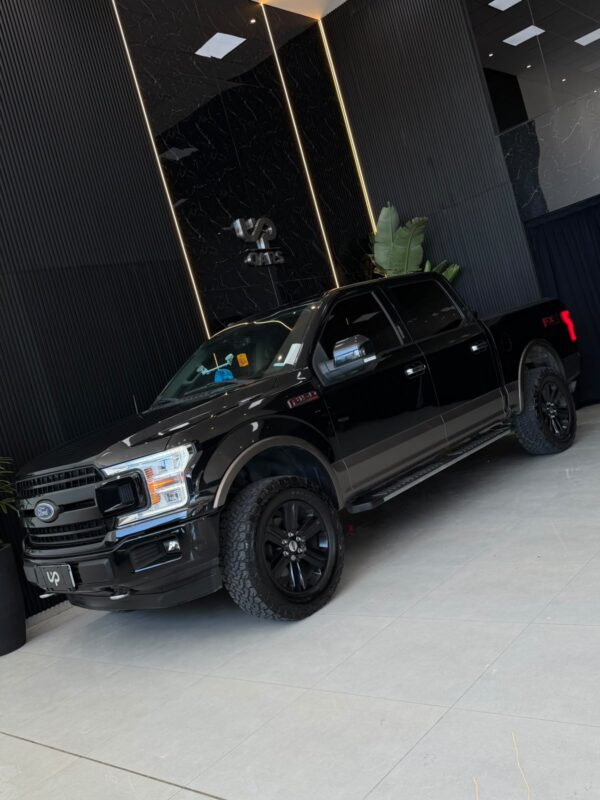 WhatsApp Image 2026-10-02 at 1.16.33 PM FORD F-150 LARIAT LUXURY 5.0L V8 4X4 AT