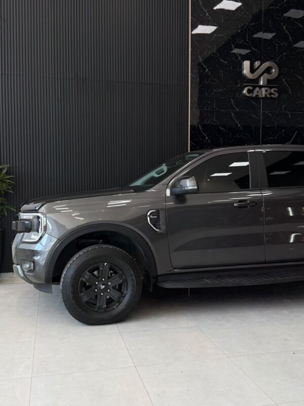 WhatsApp Image 2026-10-02 at 1.21.28 PM (2) FORD RANGER DC XLT 2.0L BIT 4X4 10AT D