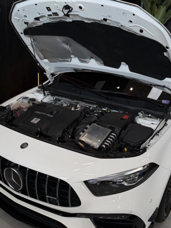 MERCEDES-BENZ AMG A 45 S