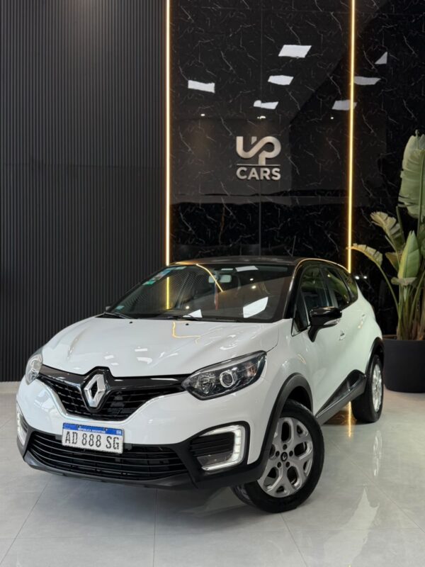 WhatsApp Image 2026-10-02 at 12.59.46 PM RENAULT CAPTUR ZEN 2.0