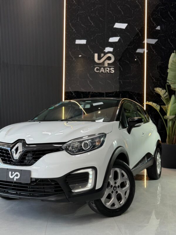 WhatsApp Image 2026-10-02 at 12.59.47 PM (1) RENAULT CAPTUR ZEN 2.0