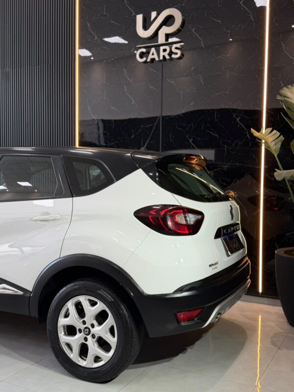 WhatsApp Image 2026-10-02 at 12.59.47 PM (2) RENAULT CAPTUR ZEN 2.0