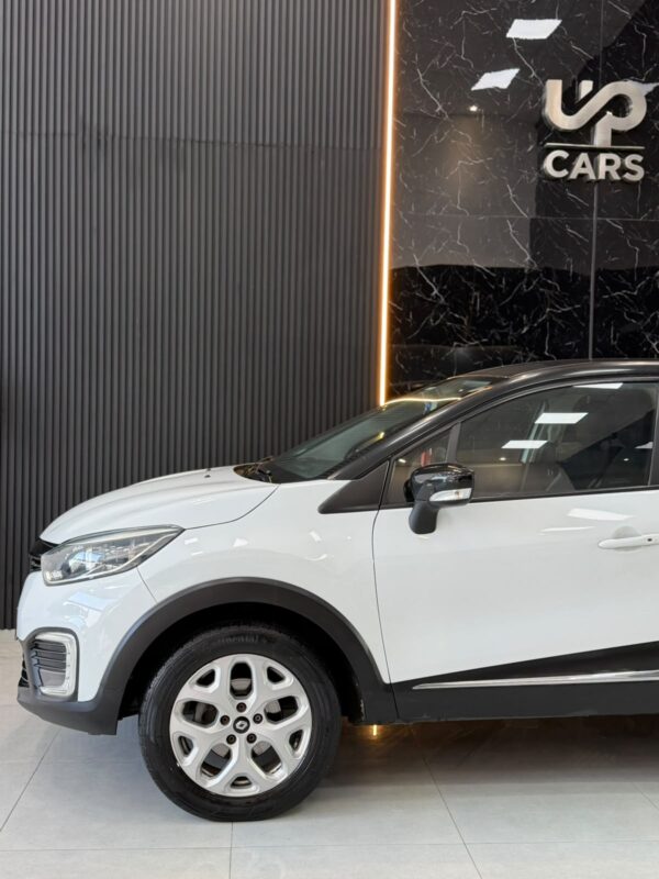WhatsApp Image 2026-10-02 at 12.59.48 PM (2) RENAULT CAPTUR ZEN 2.0