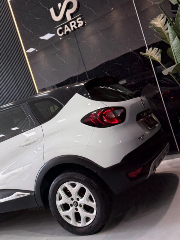 WhatsApp Image 2026-10-02 at 12.59.48 PM RENAULT CAPTUR ZEN 2.0