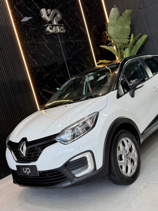 WhatsApp Image 2026-10-02 at 12.59.49 PM (2) RENAULT CAPTUR ZEN 2.0