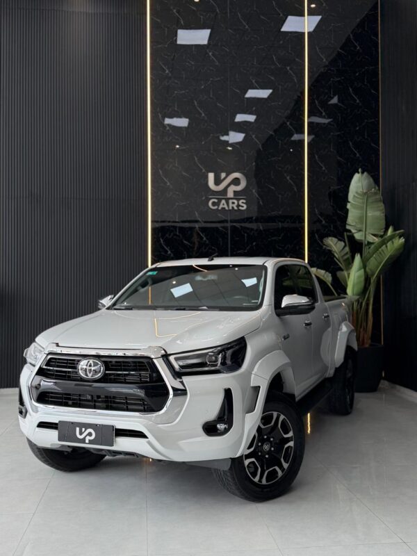 WhatsApp Image 2026-10-08 at 12.16.30 PM TOYOTA HILUX 4X4 DC SRX 2.8 TDI 6 AT