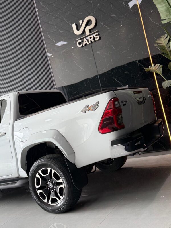 WhatsApp Image 2026-10-08 at 12.16.33 PM TOYOTA HILUX 4X4 DC SRX 2.8 TDI 6 AT