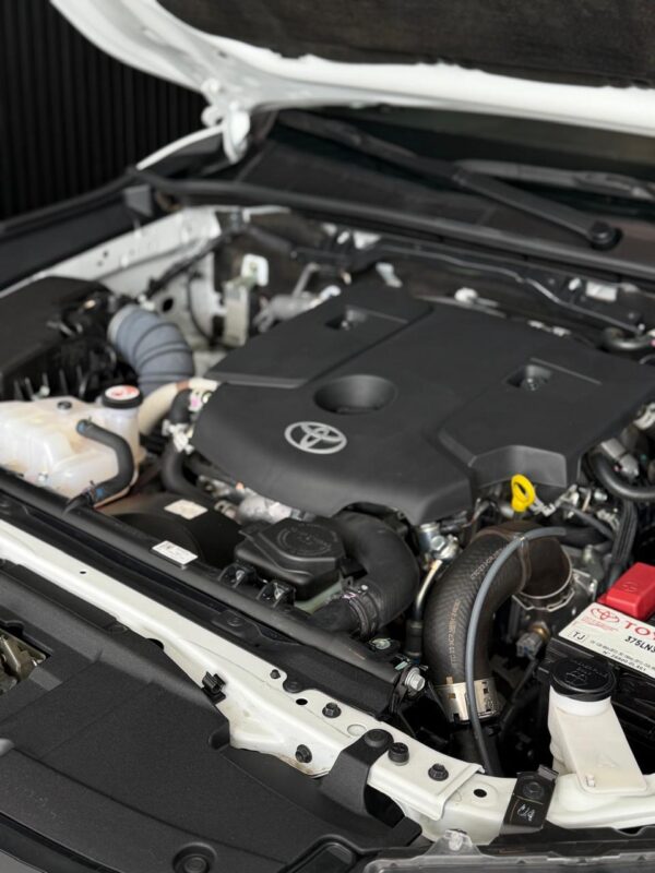 WhatsApp Image 2026-10-08 at 12.16.34 PM TOYOTA HILUX 4X4 DC SRX 2.8 TDI 6 AT