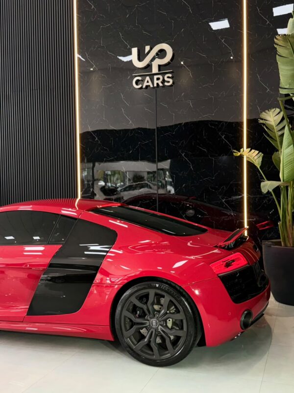 WhatsApp Image 2026-10-08 at 8.03.28 AM AUDI R8 5.2 FSI QUATTRO