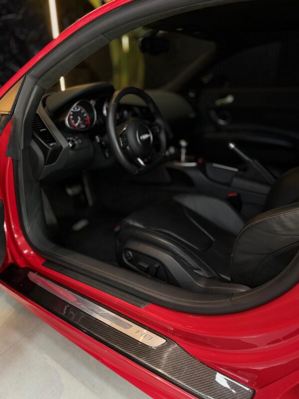 WhatsApp Image 2026-10-08 at 8.03.57 AM (1) AUDI R8 5.2 FSI QUATTRO
