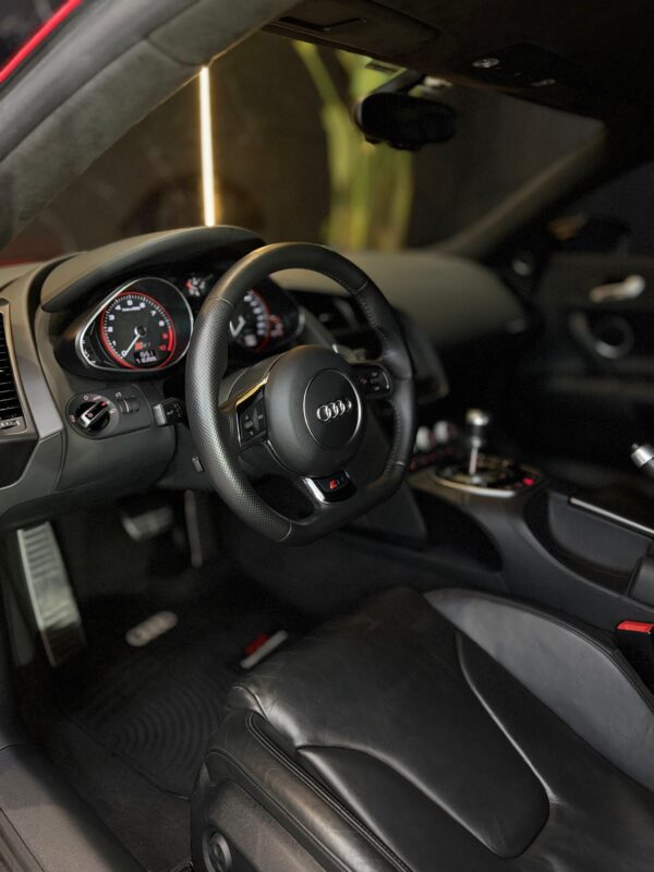 WhatsApp Image 2026-10-08 at 8.04.05 AM AUDI R8 5.2 FSI QUATTRO