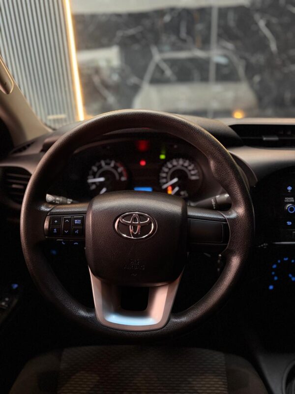 WhatsApp Image 2026-10-10 at 10.21.46 AM TOYOTA HILUX 4X2 DC DX 2.4 TDI 6 MT
