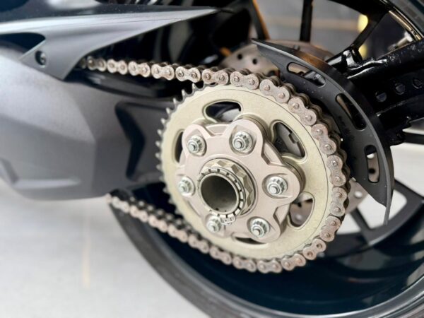 WhatsApp Image 2026-10-10 at 7.58.43 AM (2) DUCATI DIAVEL 1200