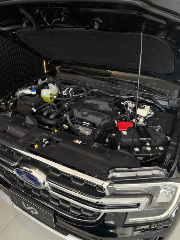 WhatsApp Image 2026-10-10 at 9.10.07 AM (2) FORD EVEREST TITANIUM 2.3L ECOBOOST 4X4 AT