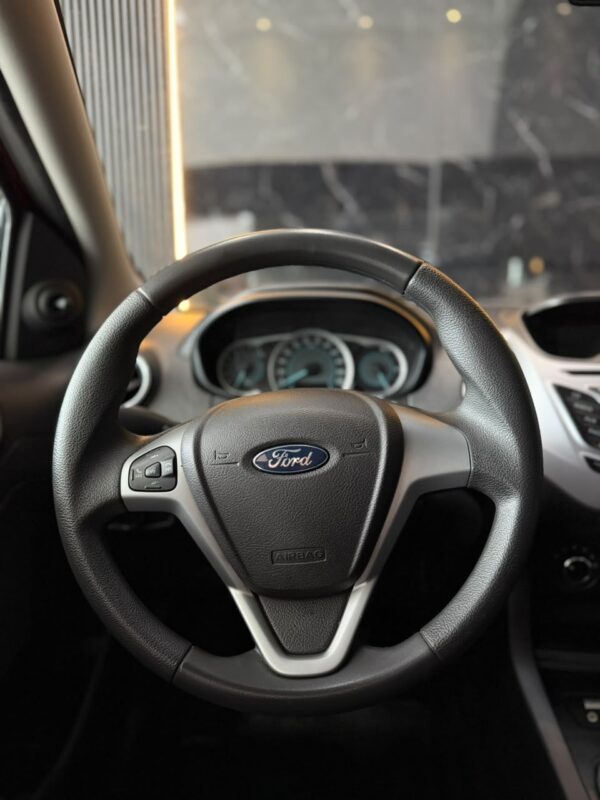 WhatsApp Image 2026-10-12 at 1.10.13 PM (3) FORD KA SEL 1.5L – 2016