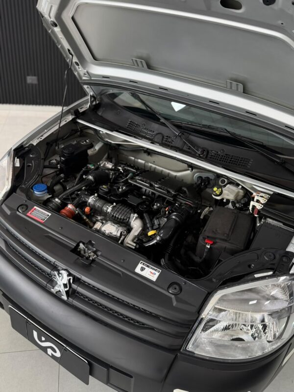 WhatsApp Image 2026-10-12 at 7.51.09 AM (2) PEUGEOT PARTNER CONFORT 1.6 HDI 92 AM22.5