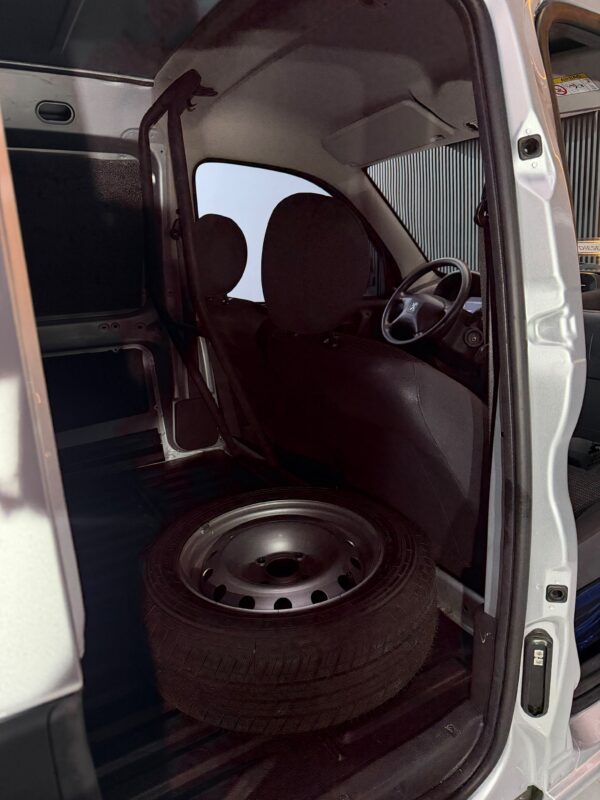 WhatsApp Image 2026-10-12 at 7.51.19 AM PEUGEOT PARTNER CONFORT 1.6 HDI 92 AM22.5
