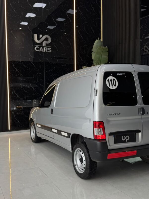 WhatsApp Image 2026-10-12 at 7.51.22 AM (2) PEUGEOT PARTNER CONFORT 1.6 HDI 92 AM22.5