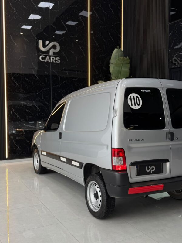 WhatsApp Image 2026-10-12 at 7.51.22 AM (3) PEUGEOT PARTNER CONFORT 1.6 HDI 92 AM22.5